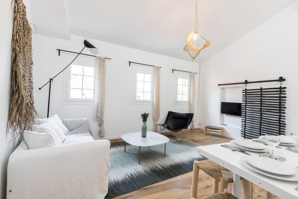 Malonat Duplex - Old Town Apartment